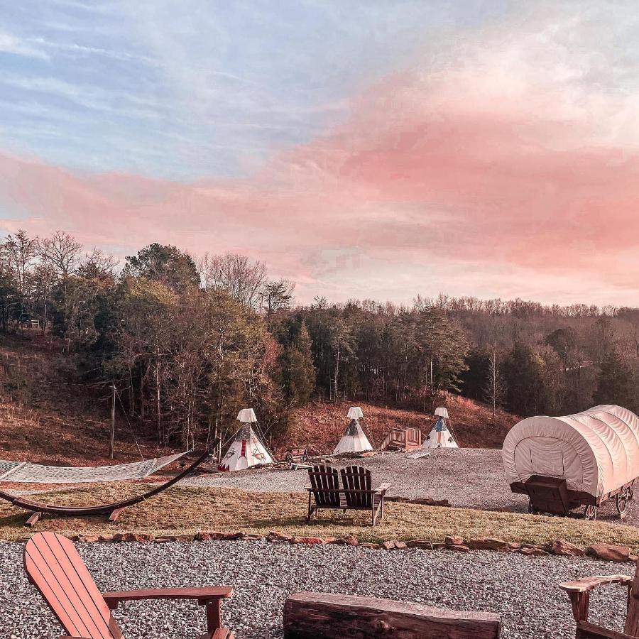 Smoky Hollow Outdoor Resort Covered Wagon Sevierville Exteriér fotografie